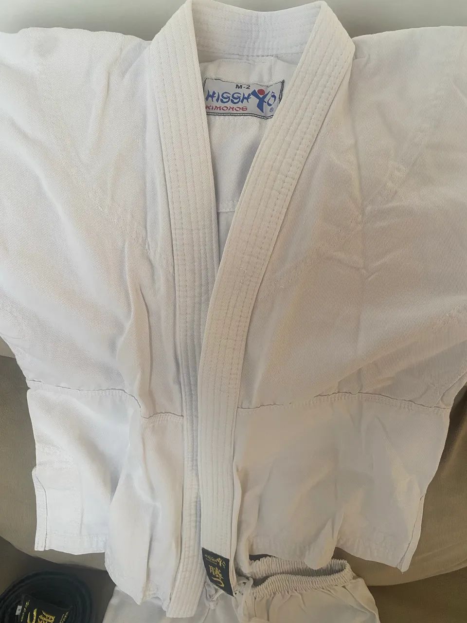 Kimono  masculino M-2 + 2 faixas - Foto 3