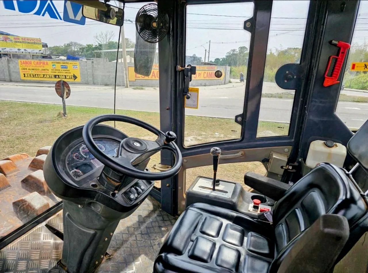 Rolo Compactador XCMG XS123 PDBR ano 2020 com 2.500 horas, Pata / Liso, em São Paulo  - Foto 5