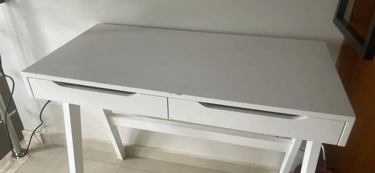 MESA DE ESCRITÓRIO PEQUENA - Foto 2