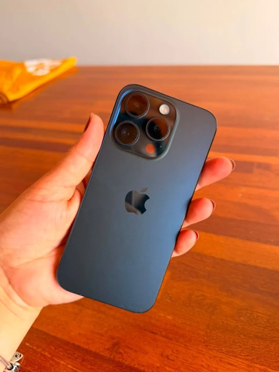 Vendo IPhone 15 Pro - Foto 3