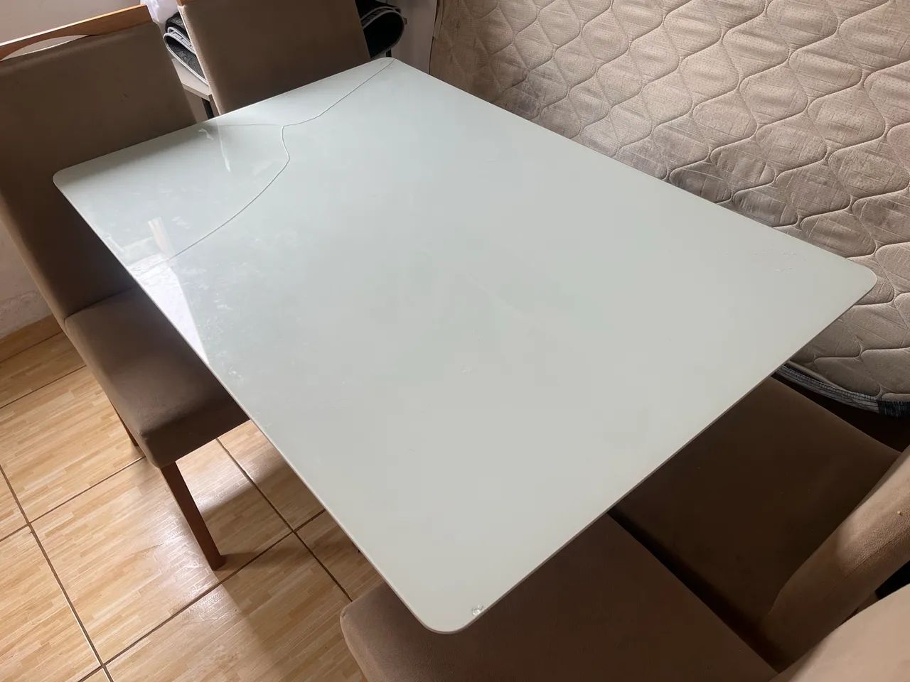 ? Mesa de Jantar com 4 Cadeiras - R$ 600 - Foto 3