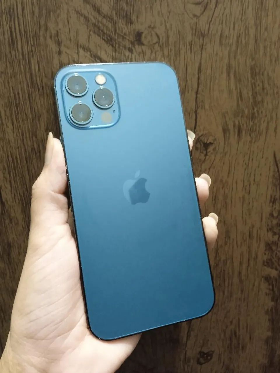Vendo IPhone 12 Pro 128gb - Celulares e Smartphones - Zoobotânico