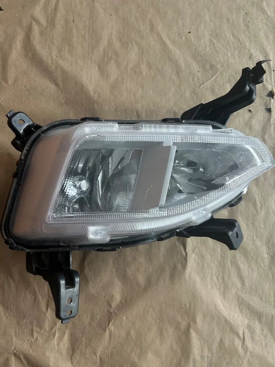 Farol milha lado direito Creta 22/25