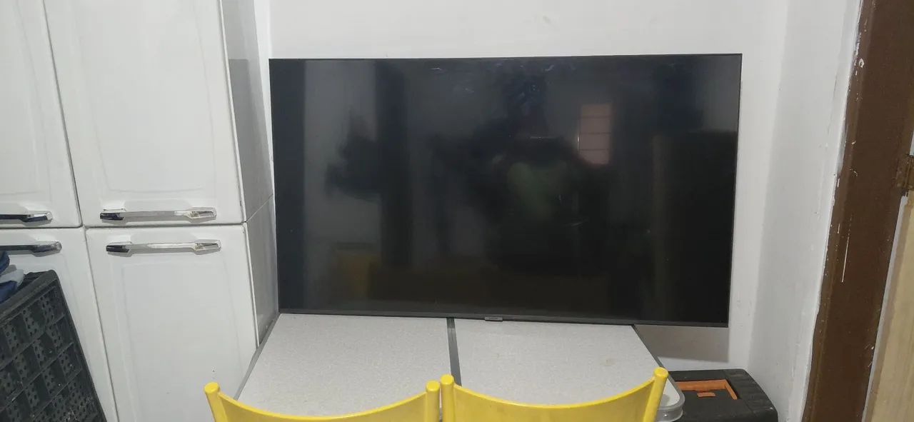 TV Samsung 50 polegadas  ( LIGANDO E DESLIGANDO SOZINHA)