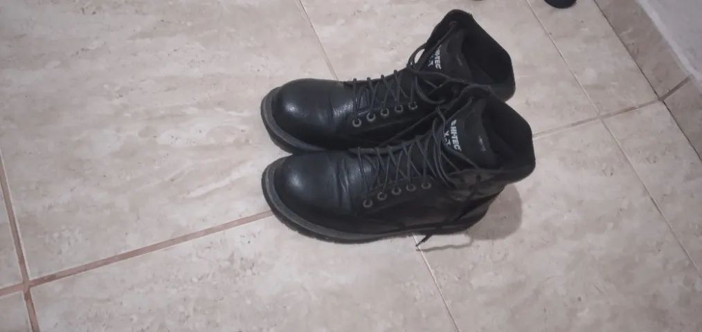 Bota masculina 