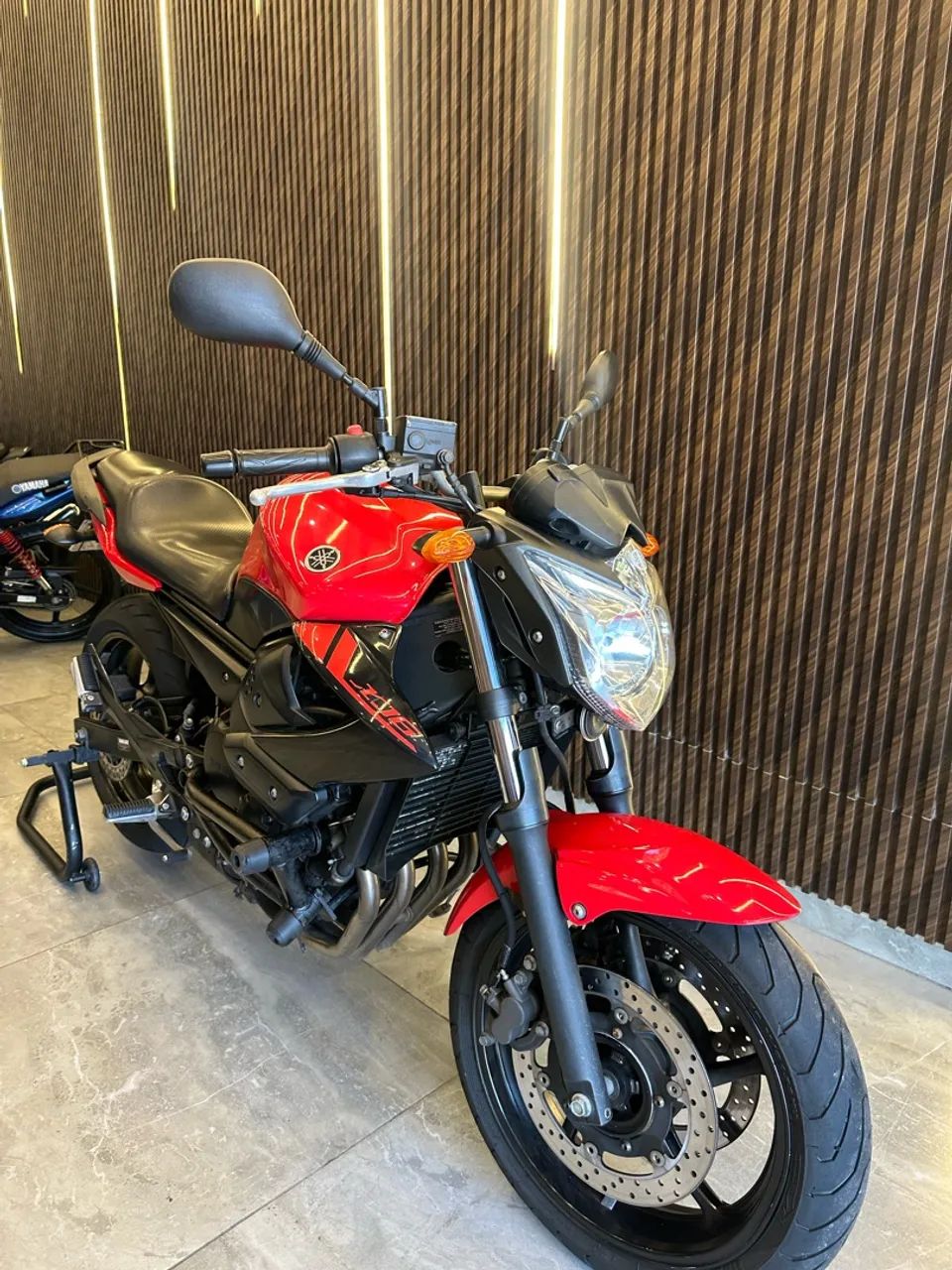 YAMAHA XJ6 2012 - Foto 3