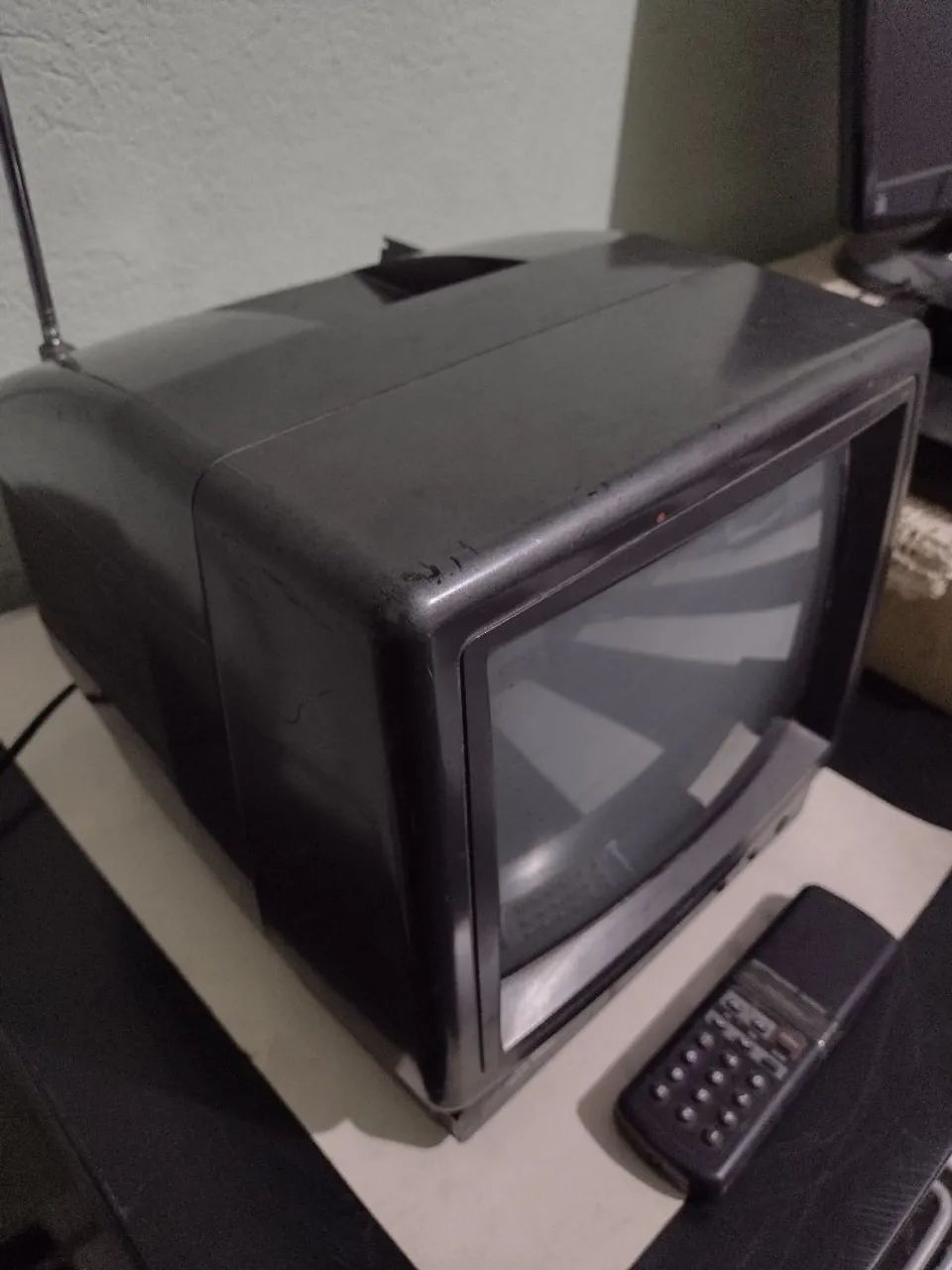 TV 10 POLEGADAS (RARIDADE) - Foto 2