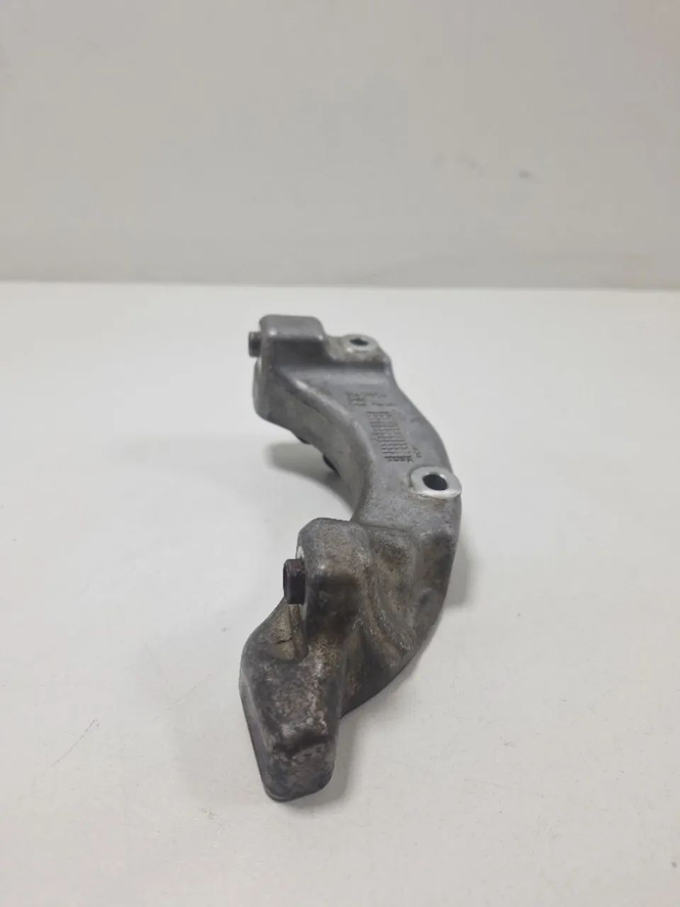 Suporte Compressor Ar Volvo Xc60 T5 2015/2019 - Foto 2