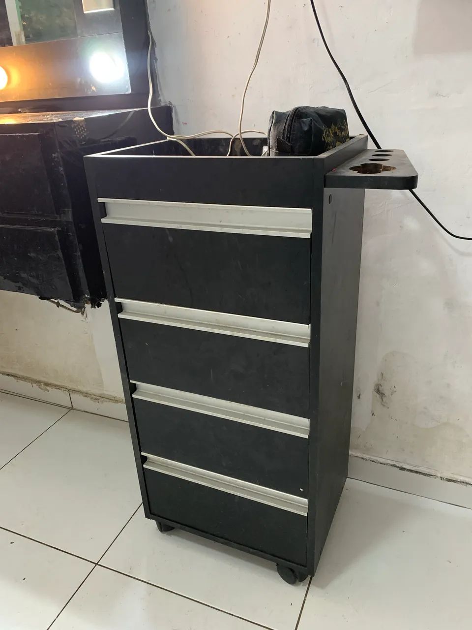 Bancada de maquiagem + Cadeira retrátil + carrinho auxiliar - Foto 4