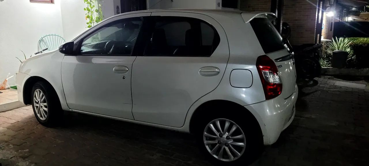 Toyota Etios XLS 1.5 16V FLEX 2016