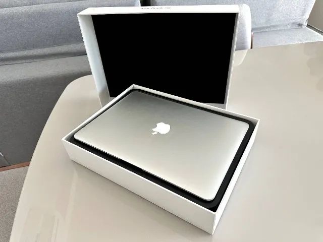 Macbook Air 2017 - 13' na caixa sem detalhes - Notebooks - Jardim