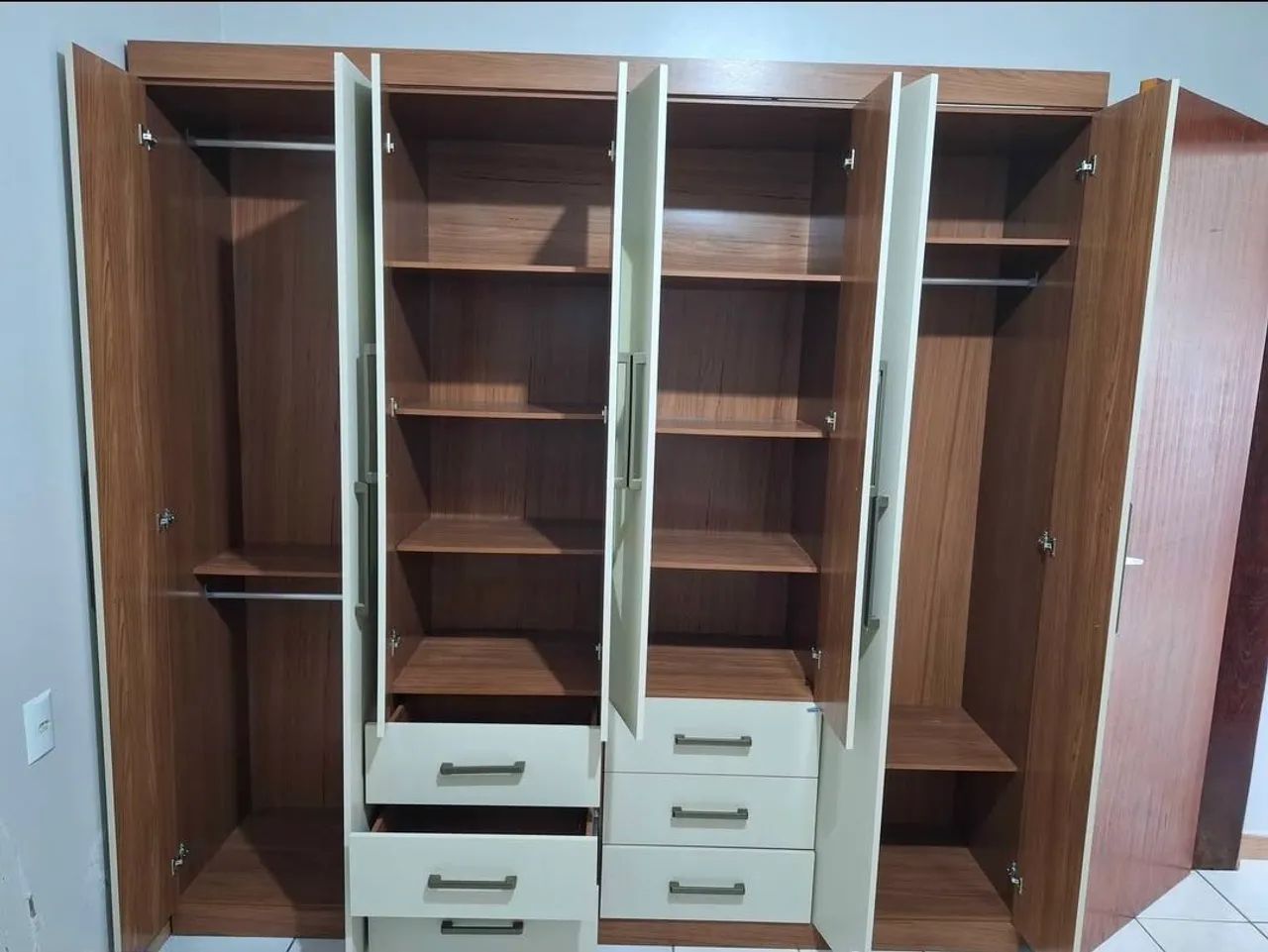 Guarda roupa 8 portas - Foto 3