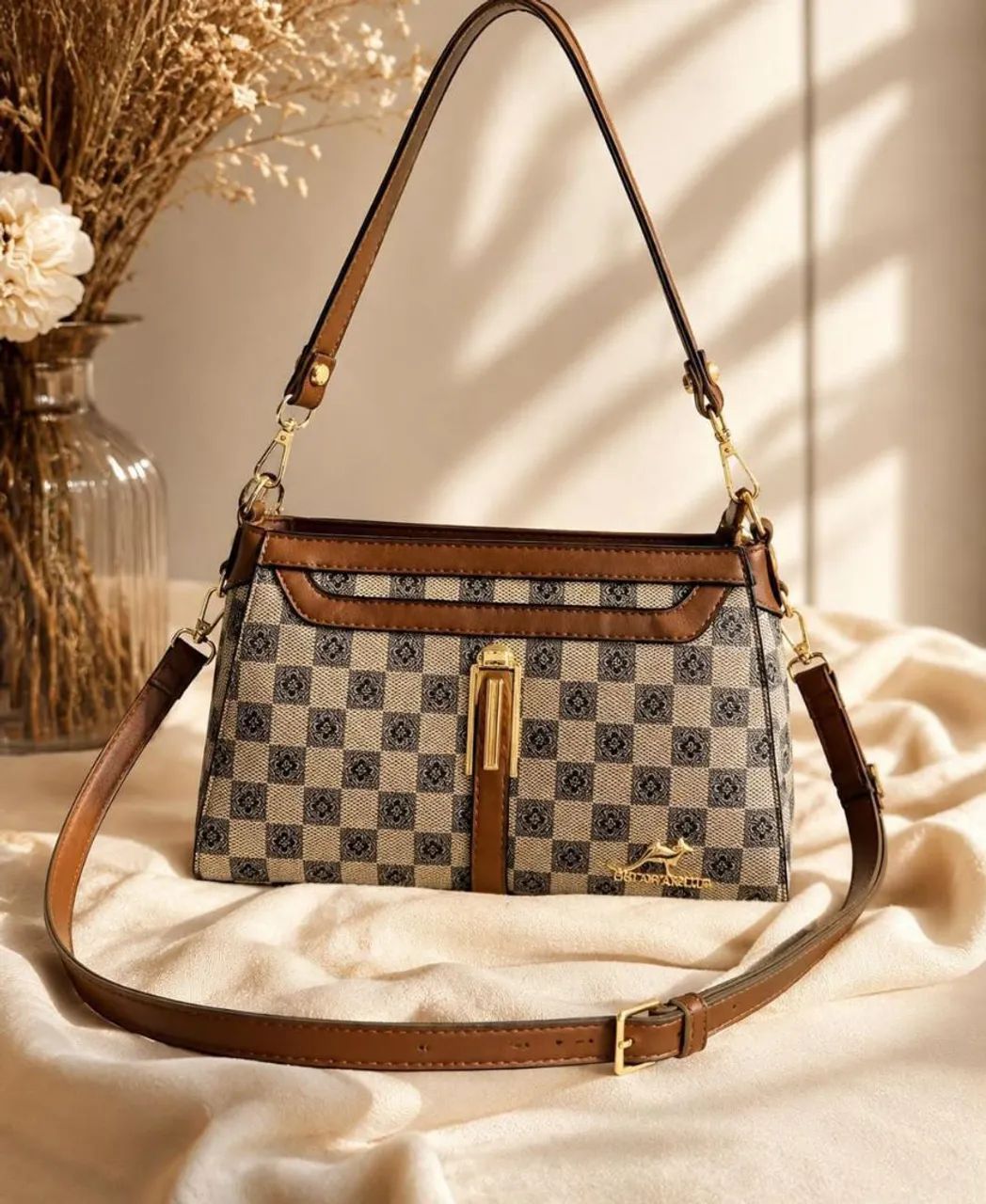 Bolsa elegante material resistente ideal para uso diário  - Foto 3