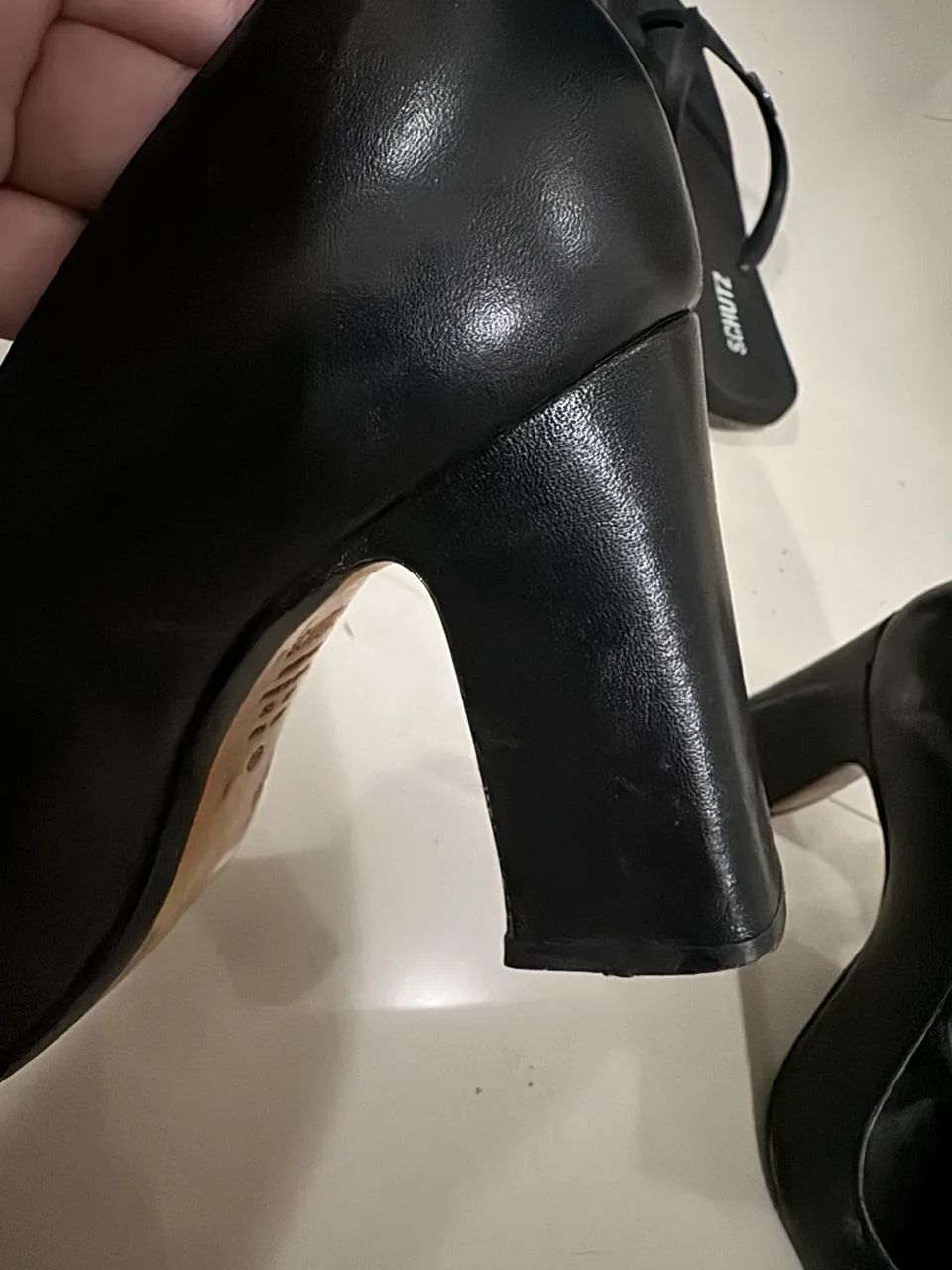 Scarpin couro Schutz  - Foto 4