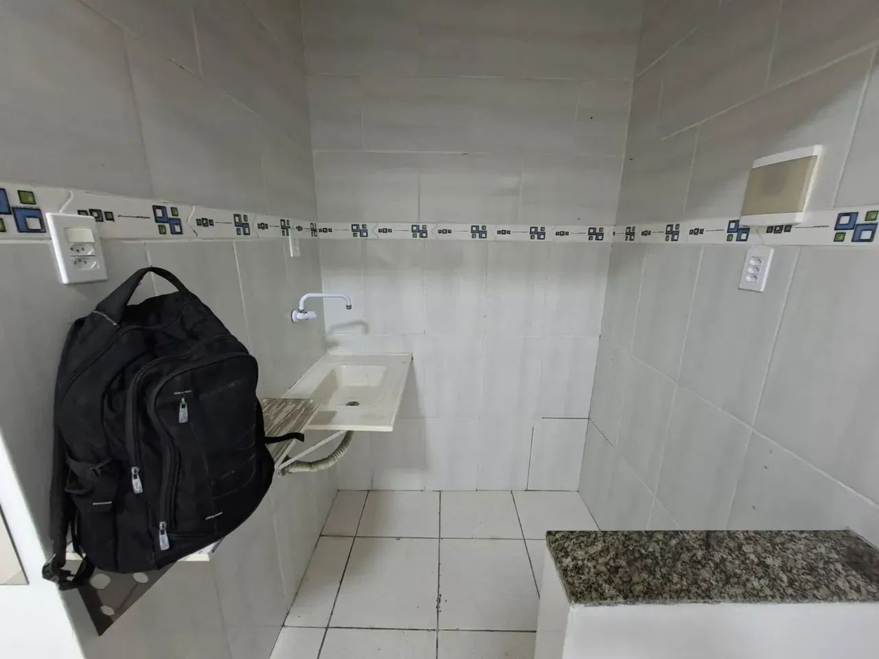 Alugo casa em Ramos - Rio de Janeiro - RJ - Foto 4