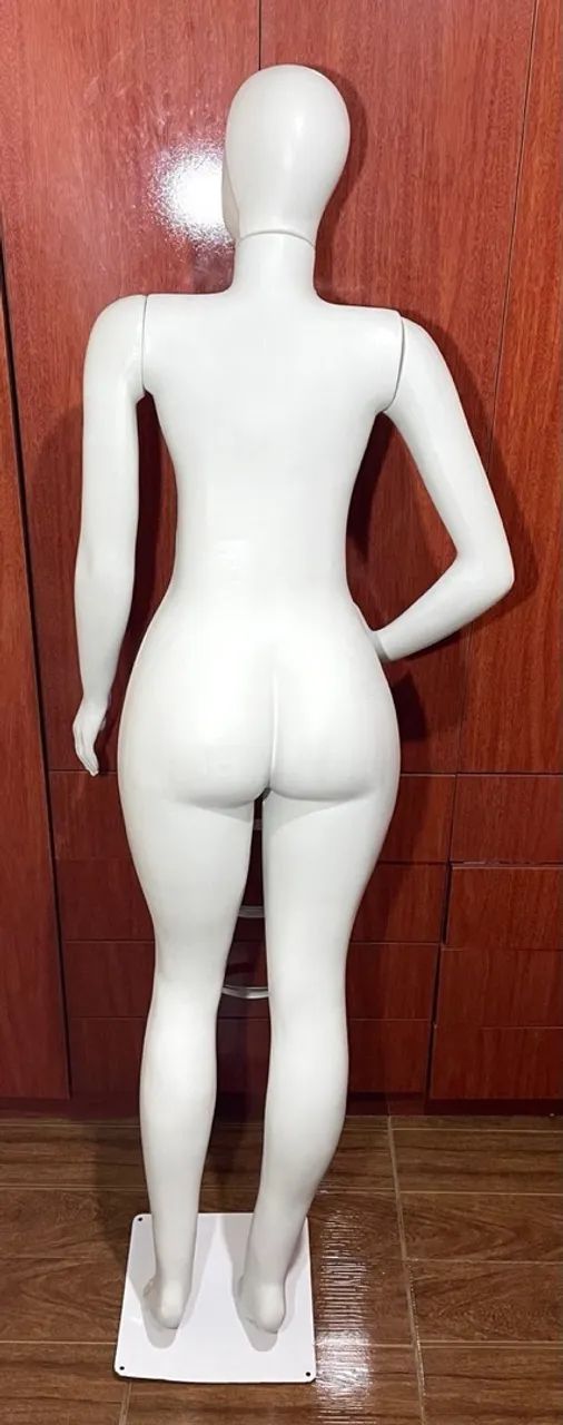 Manequim Feminino 1,80 cm - Foto 3