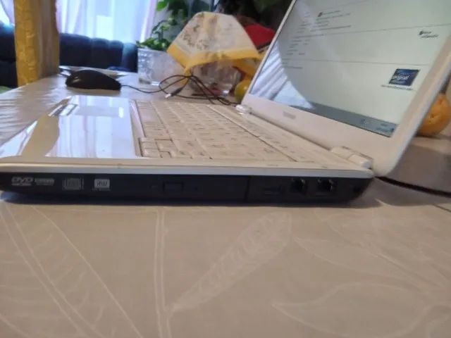 Notebook Toshiba Core 2 Duo (Branco) - Foto 4