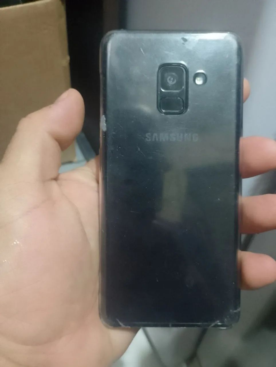Celular Samsung J8( pra peças)