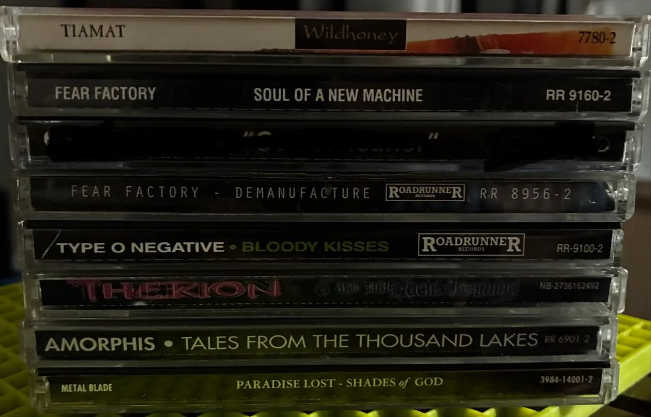 CDs diversos a escolher Punk Metal Hardcore Gótico Grunge