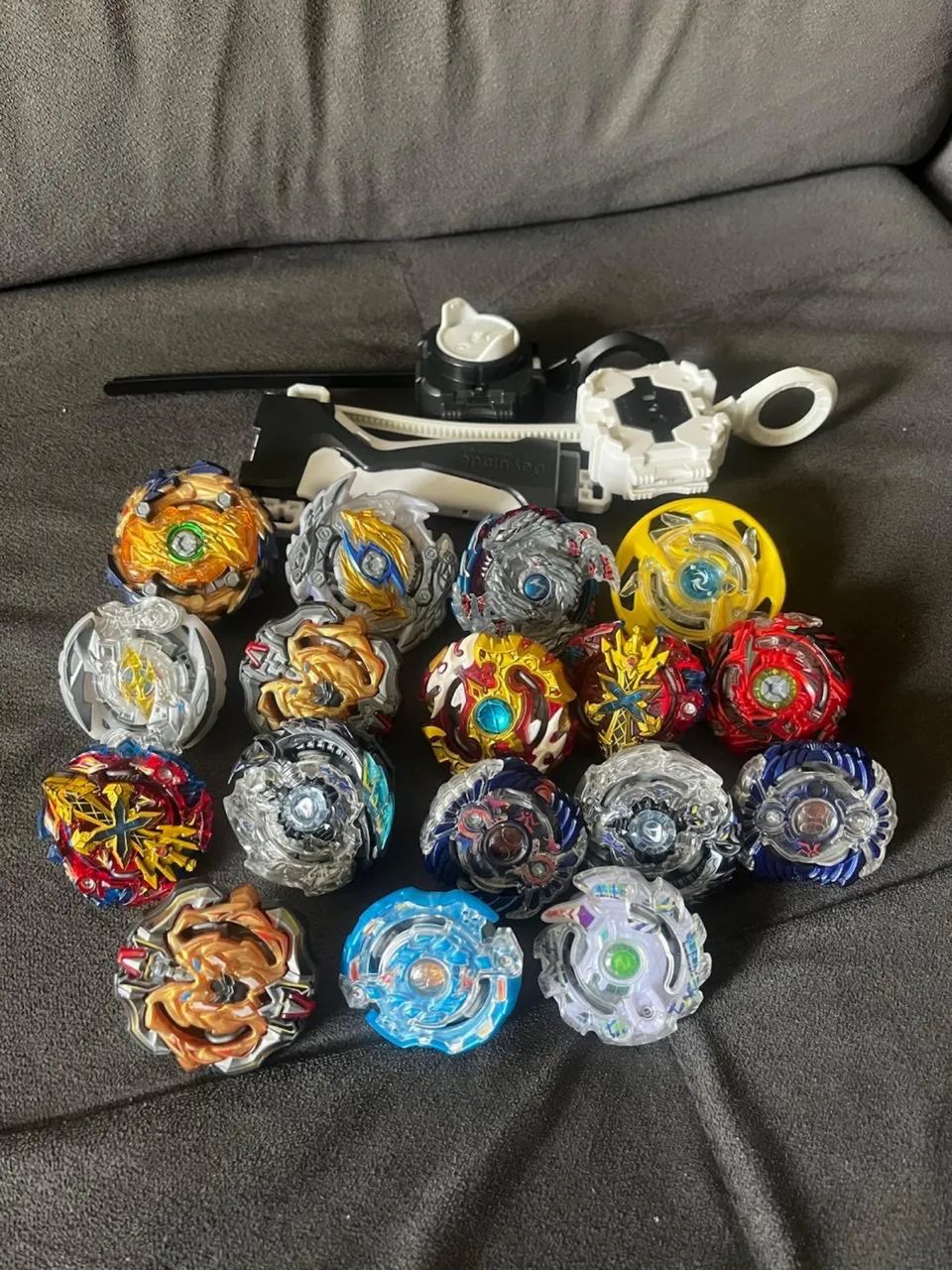 Beyblades Burst Takara Tomy - Foto 2