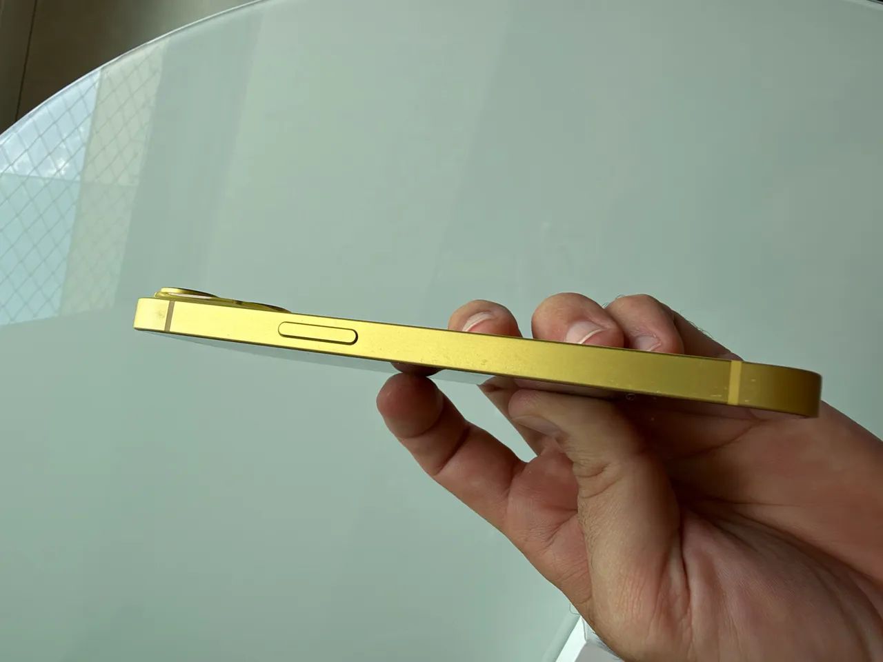 iPhone 14 amarelo - Leia  - Foto 4