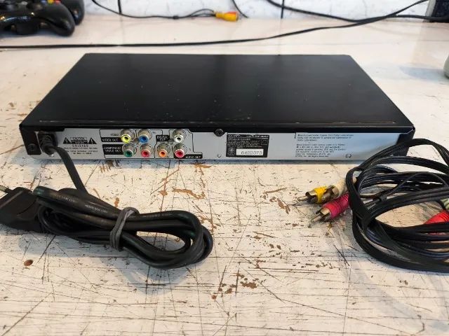 Sony DVP-SR200 reprodutor de DVD e CD FUNCIONANDO SEM CONTROLE 1 DVD BRINDE  - Foto 5