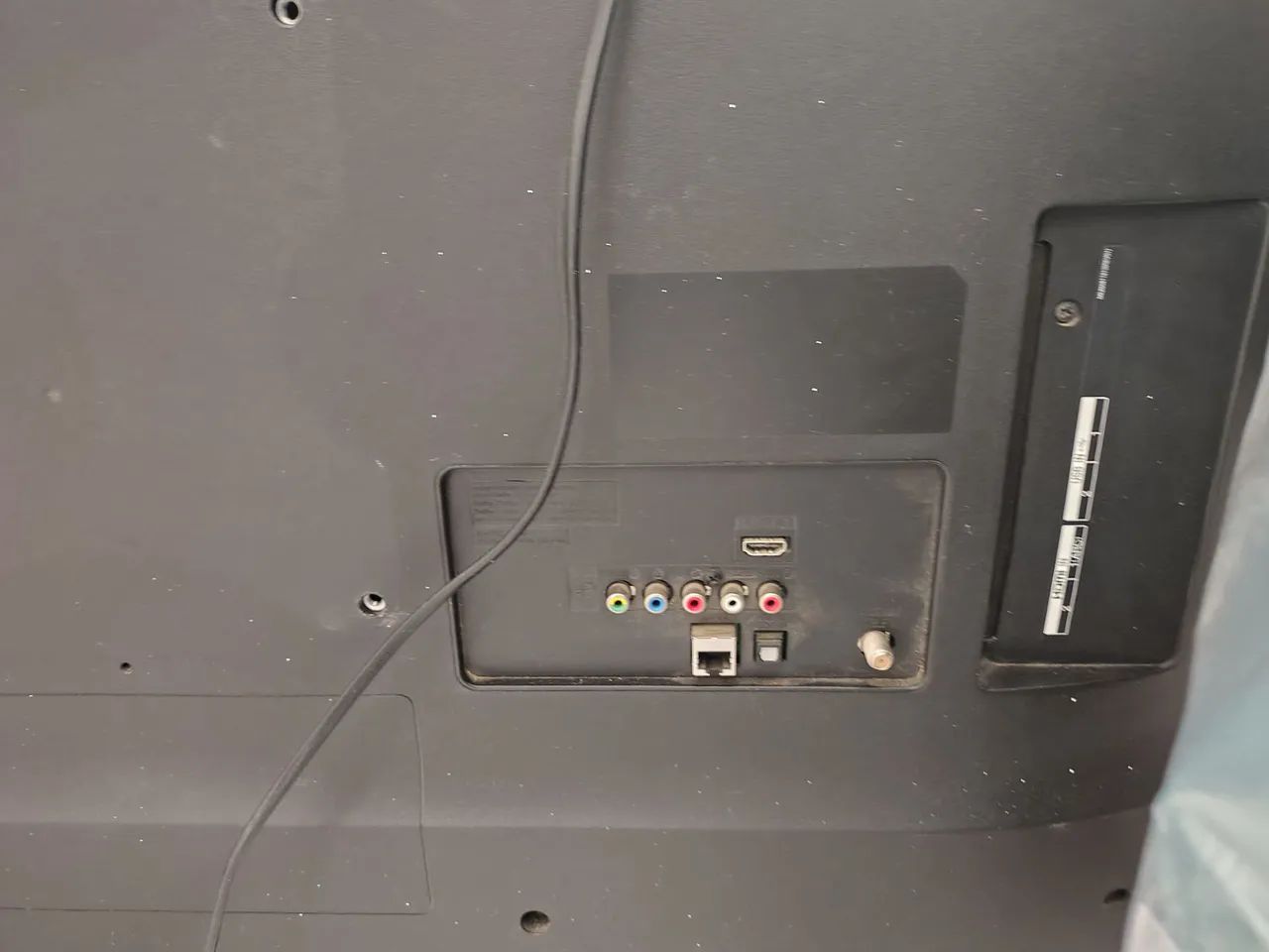 TV LG 50 polegadas com tela trincada