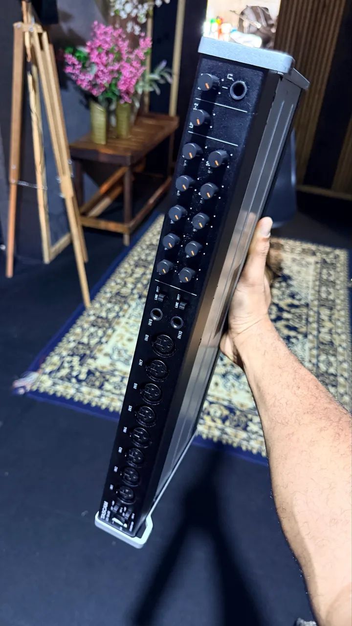 Interface Tascam 16x08