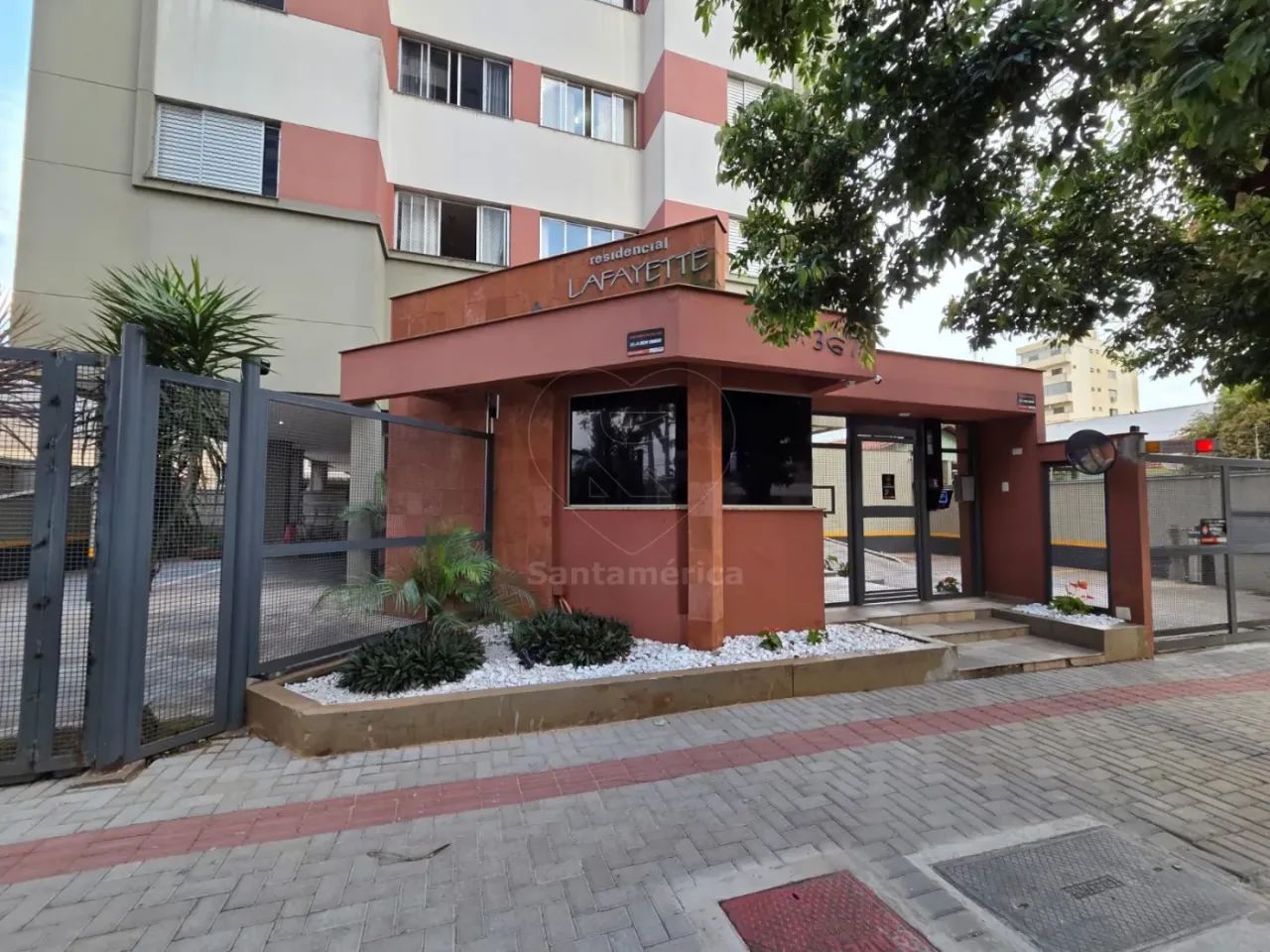 Apartamento à venda com 2 quartos no Edifício Lafayette, na Zona Oeste de Londrina
