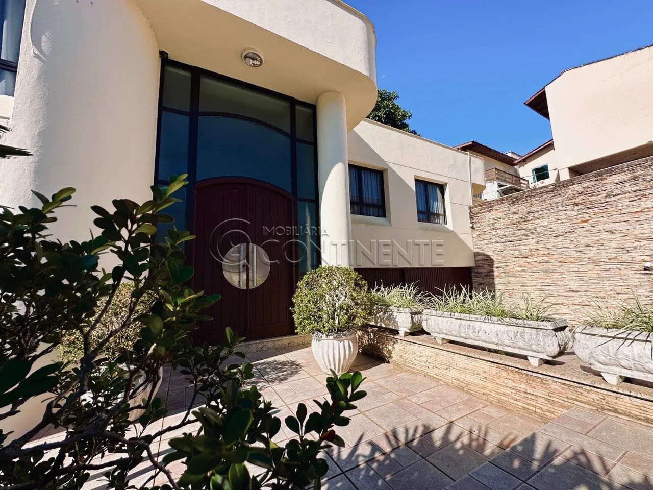 CASA À VENDA EM COQUEIROS - USO RESIDENCIAL E COMERCIAL - TERRENO COM 386M² - Foto 3