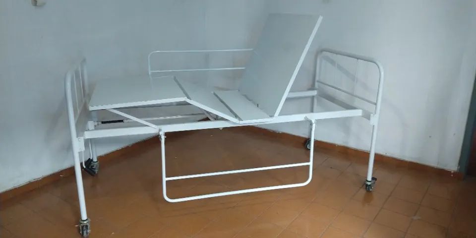 Cama Hospitalar Fowler 2 Manivelas + Colchão Impermeável (Excelente Estado)