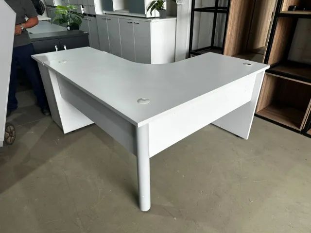 Mesa em L Cinza - Foto 2
