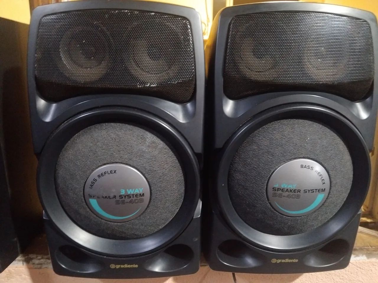 4 caixas de som, 2 caixas Gradiente SE403 e 2 caixas Philips conservadas. - Foto 2