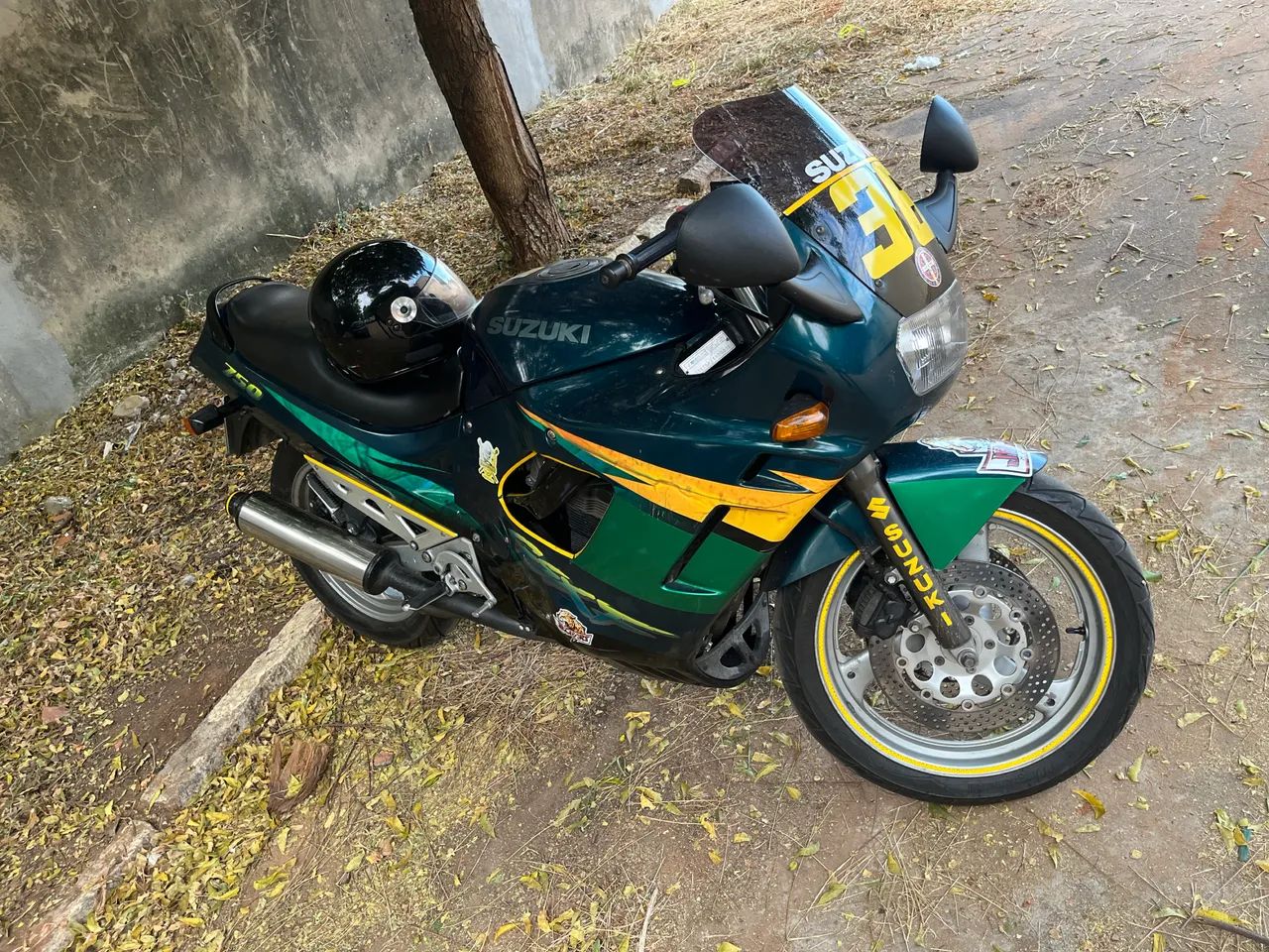 Suzuki 750 F 1996 - 1521359902 | OLX
