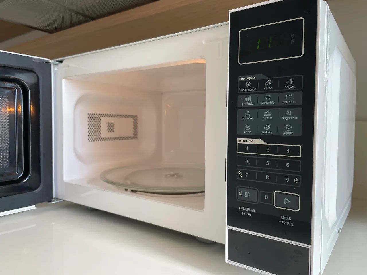 Microondas Midea 220v
