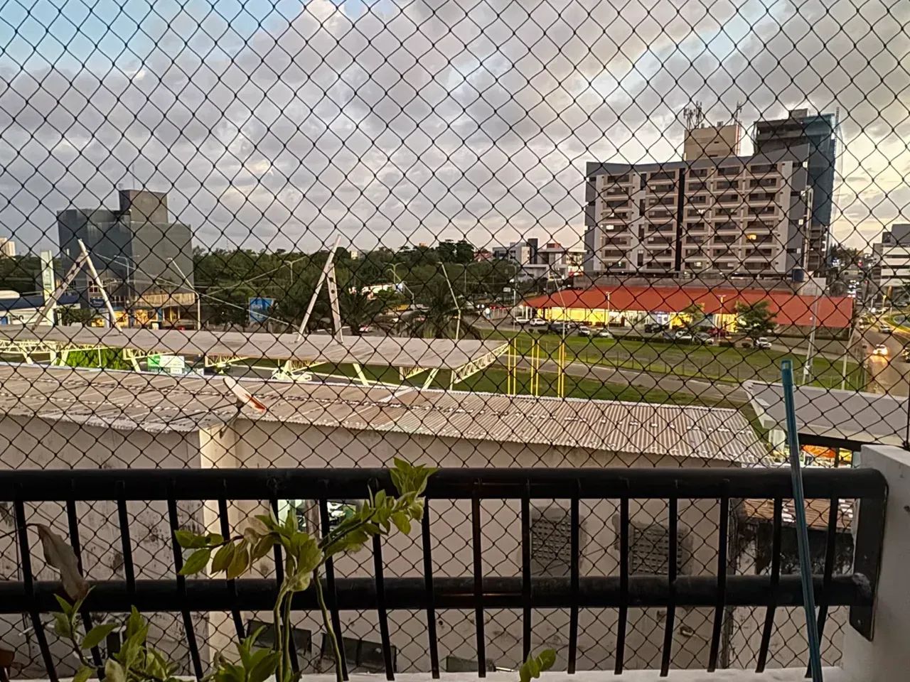 Passo /Vendo  Apto No Renascença Residencial Alcântara