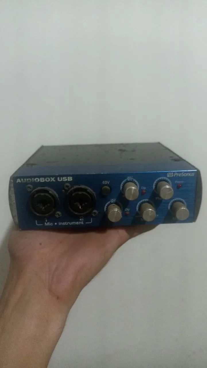 Studio Kit for Recordings403953450128527360