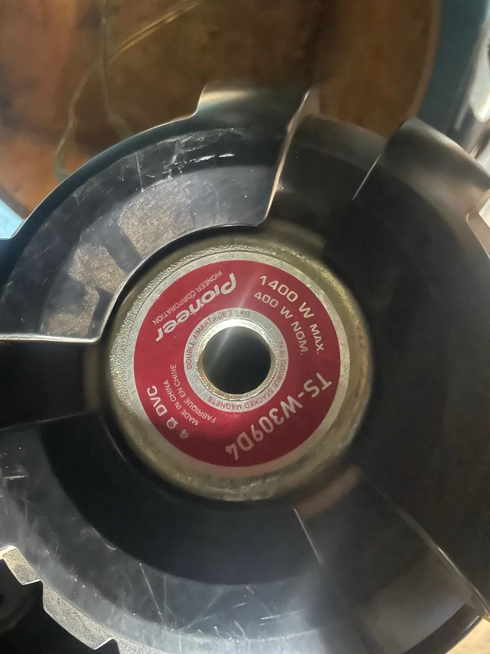 Vendo sub de 1400w