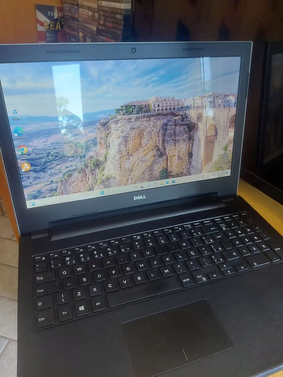 Notebook Dell 15 com Teclado Numérico - Windows 11 Pro + Office - Foto 4