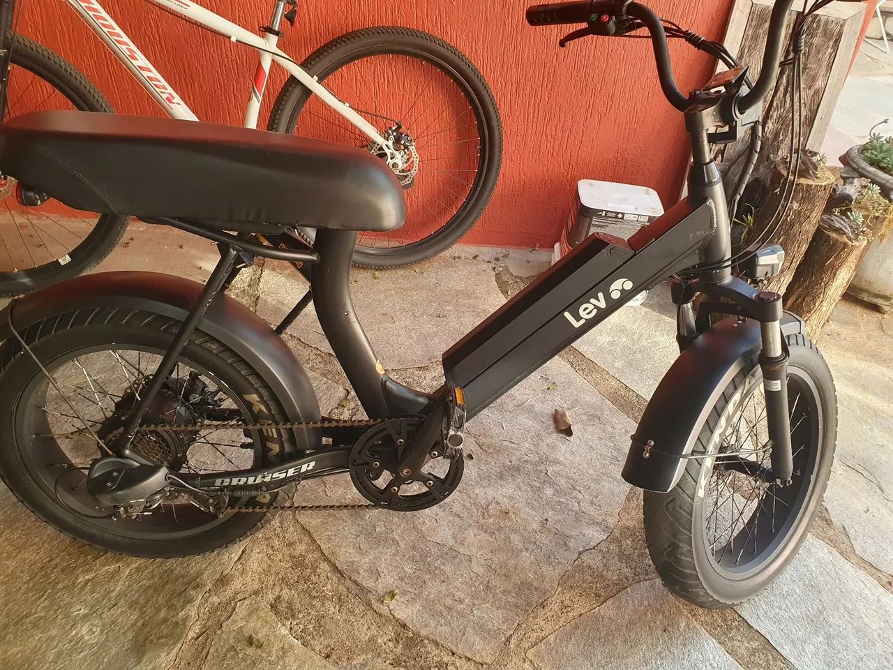 Bicicleta elétrica LEV 