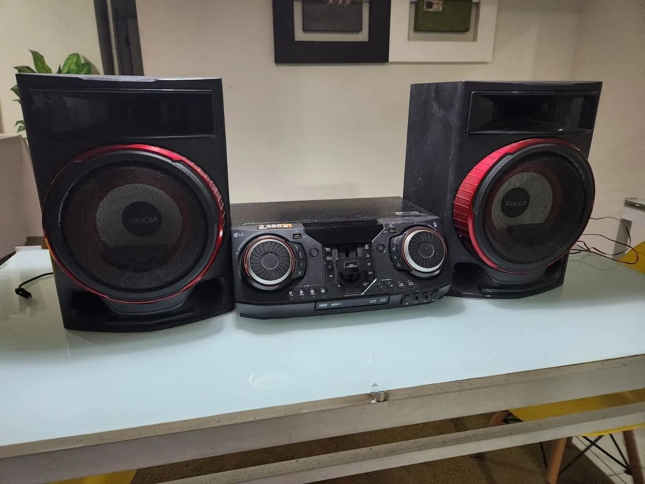 SOM LG 2350 W