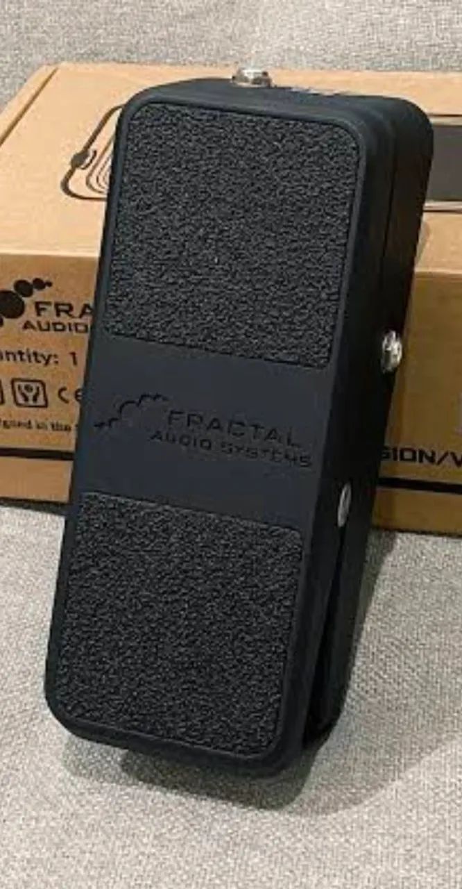 ☆Fractal Audio EV-2 EXP/VOL PEDAL☆ Fractal EV-2 – Pedal de Expressão e Volume (Black) - Piguitars