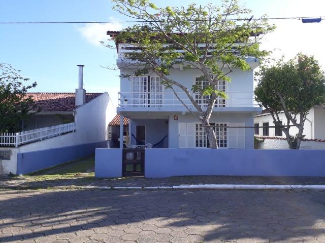 Excelente Sobrado a poucos metros da praia de Enseada