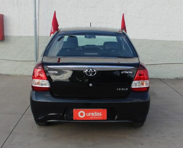 Toyota Etios - Foto 4
