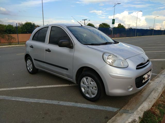 Nissan March 2011/12 Básico IPVA Pago