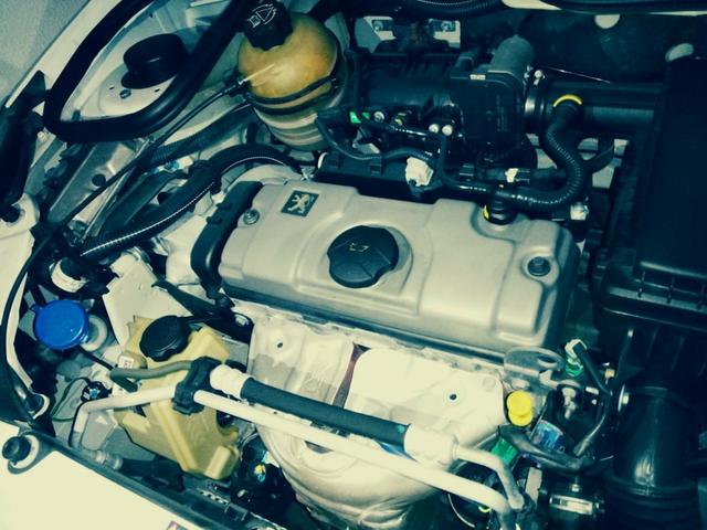 Peugeot 207 - Foto 4