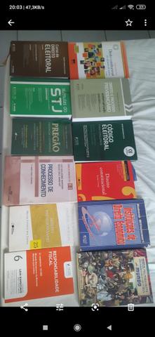 Livros de direito e concursos