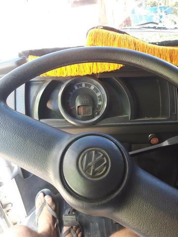 Kombi 2014 muito nova - Foto 7