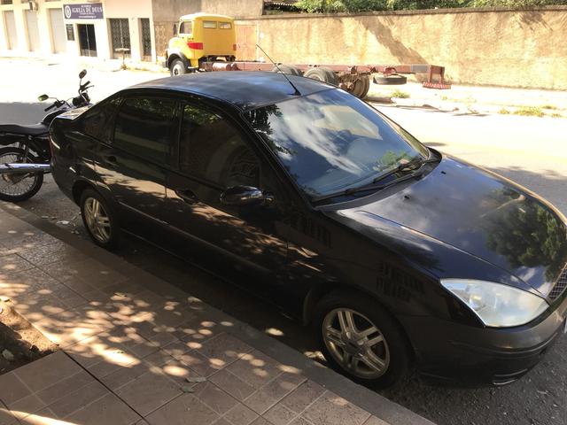 Ford. Focus sedan altomatico