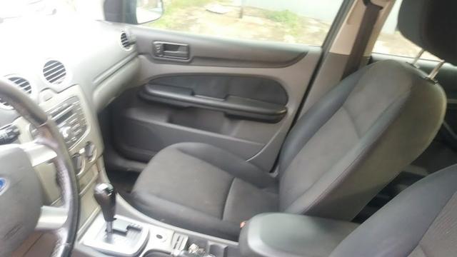 Ford Focus Sedan Titânio 2.0 Flex 2010 - Automático! - Foto 3